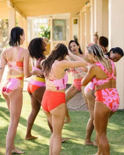 Nani Swimwear Swim Bottoms|Zip Pocket Bottom