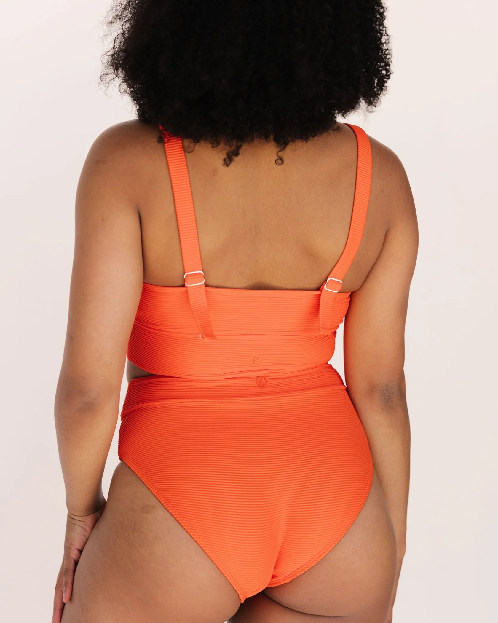 Nani Swimwear Swim Tops|Textured Avant Crop