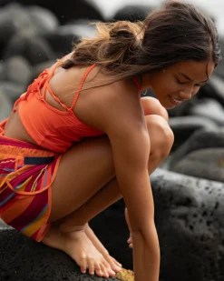 Nani Swimwear Swim Tops|Textured Midkini